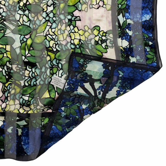MET Louis C Tiffany Oyster Bay Print Silk Scarf - Picture 7 of 8
